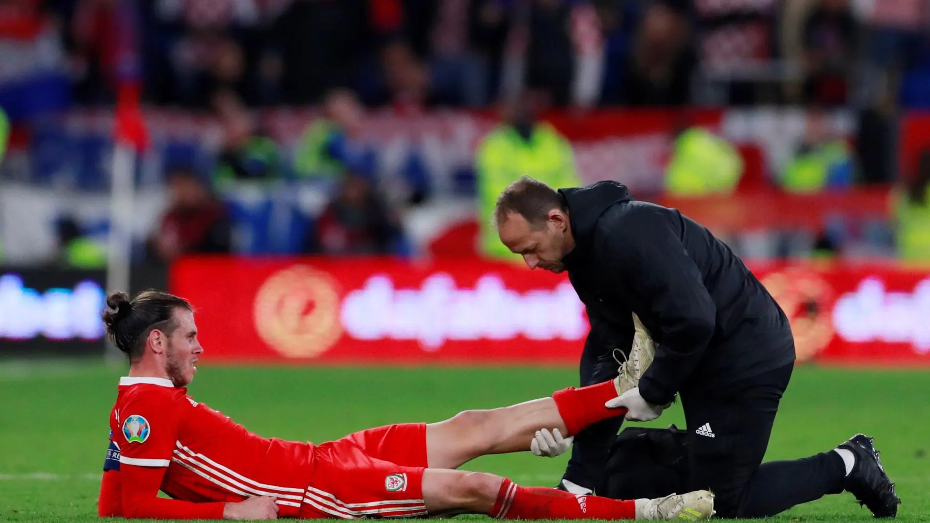 Bale se lesionó con Gales