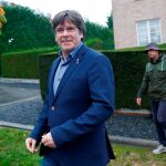 Carles Puigdemont ante su residencia en la localidad belga de Waterloo/Efe