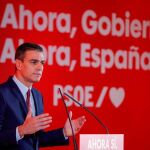 El presidente del gobierno en funciones y candidato a la reelección por el PSOE, Pedro Sánchez presenta la campaña del partido socialista / EFE/ Emilio Naranjo