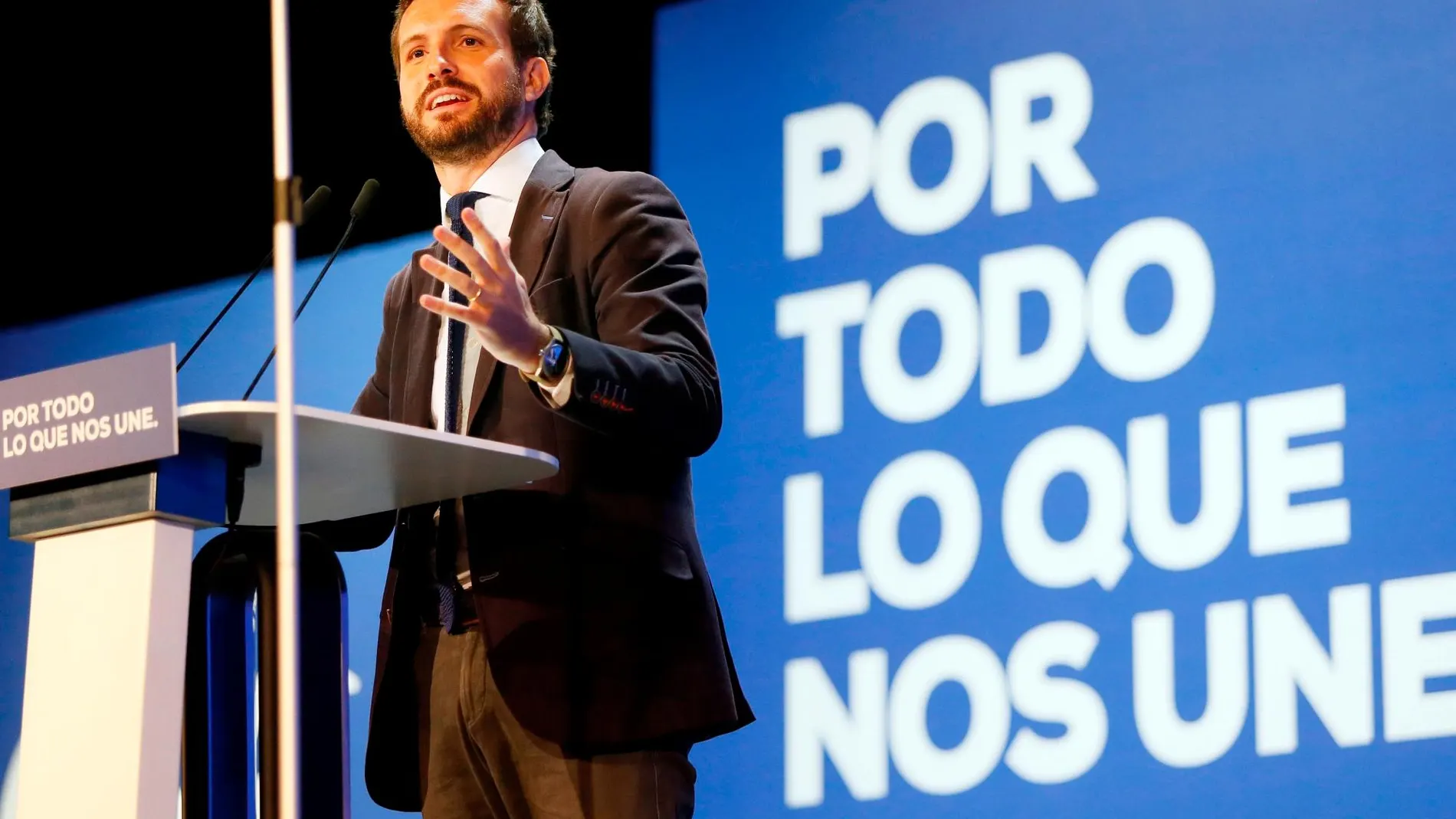 El presidente del Partido Popular, Pablo Casado, durante su intervención en la XXIV Unión Interparlamentaria de los populares que se celebra en San Vicente del Raspeig (Alicante) / Foto: Efe-Manuel Lorenzo