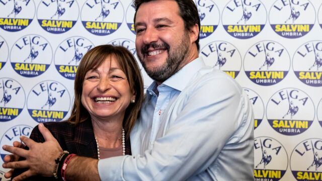 Donatella Tesei y Matteo Salvini tras su victoria en las regionales de Umbría