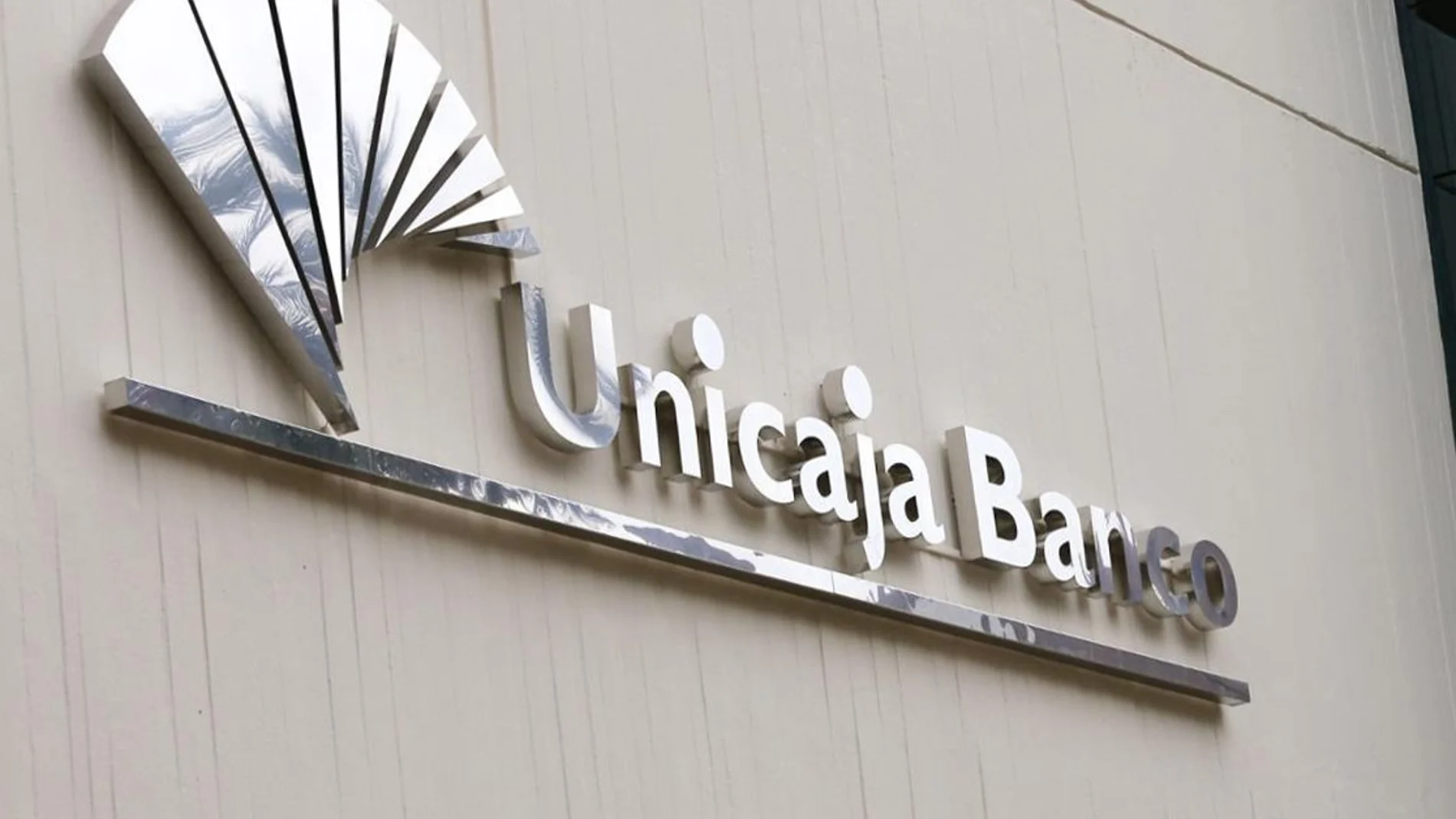 En los nueve primeros meses de 2019, el Grupo Unicaja Banco mantuvo unos elevados niveles de generación de resultados, que permiten alcanzar un beneficio neto de 159 millones de euros, con un crecimiento interanual del 11,8% / Foto: La Razón