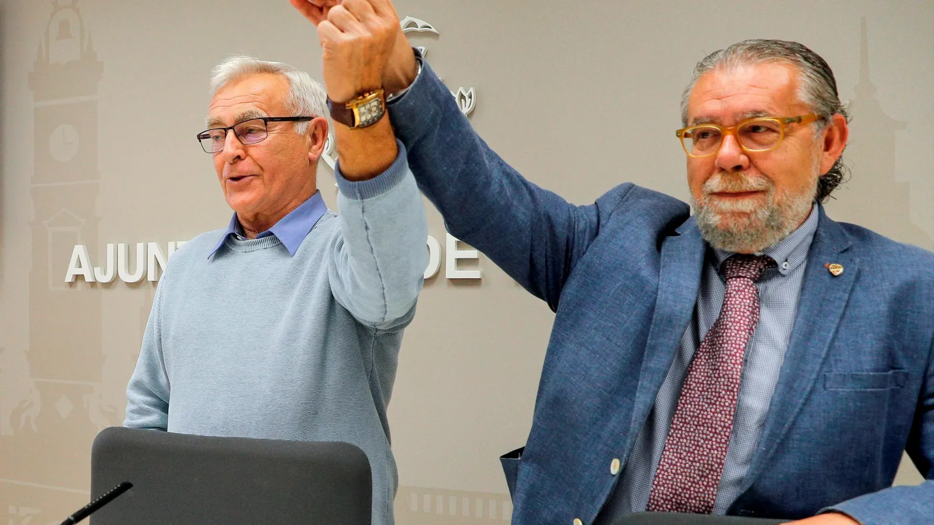 El alcalde de Valencia, Joan Ribó, y el concejal de Hacieda, Ramón Vilar