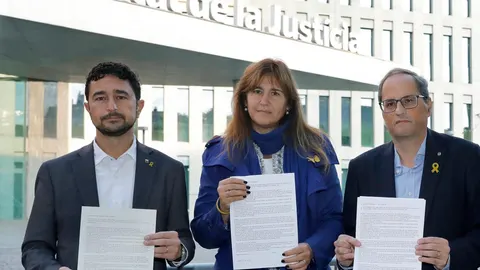 Quim Torra junto a Damià Calvet y Laura Borràs