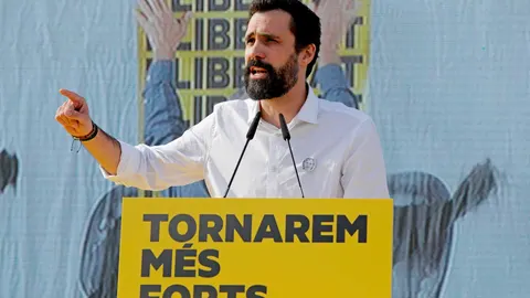 El presidente del Parlament, Roger Torrent durante un acto de campaña de ERC. EFE/Susanna Sáez