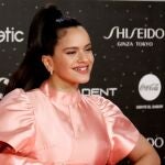 La cantante Rosalía a su llegada a la alfombra roja de los premios "40 Music Awards".