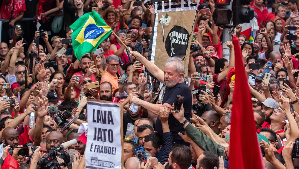 Lula, a su salida de la carcel.