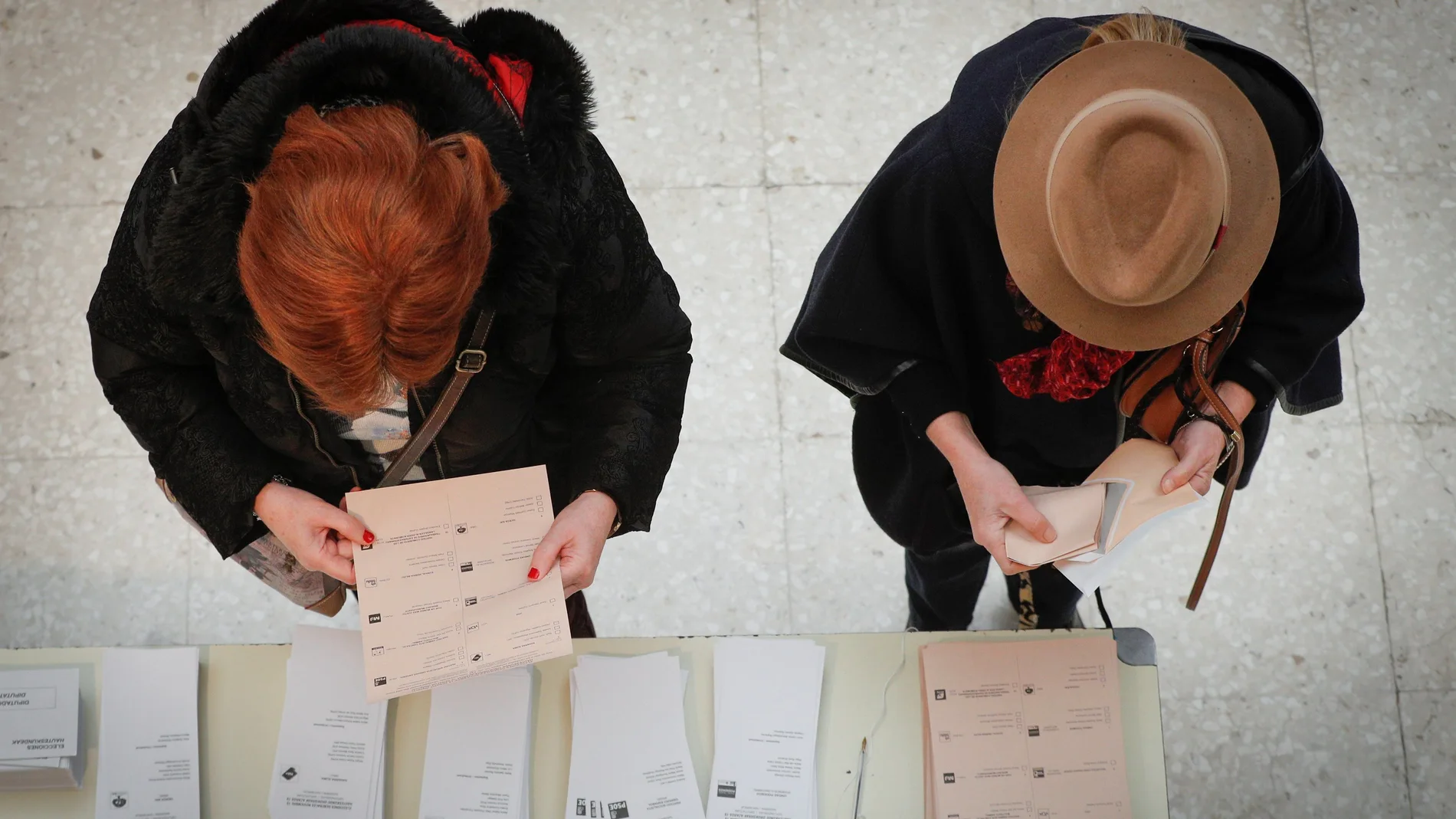 Más de 37 millones de españoles están llamados a votar este domingo
