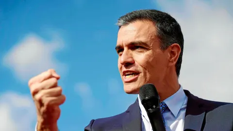Sánchez participó ayer en un mitin en Córdoba tras su polémica entrevista en «Las Mañanas» de RNE