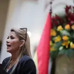 La presidenta de Bolivia Jeanine Añez