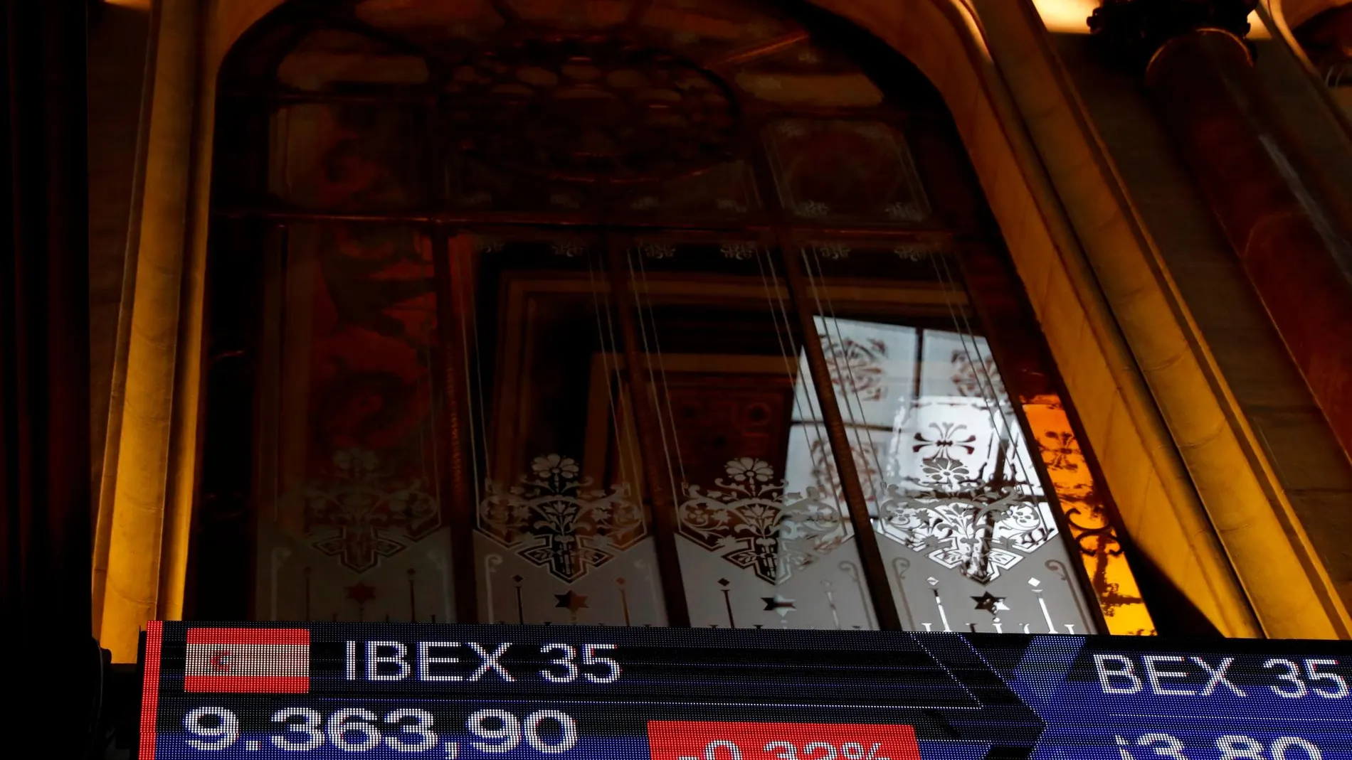 El Ibex35 se desmarca de las subidas en Wall Street
