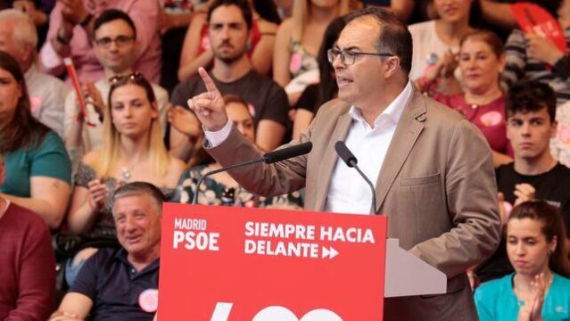 El alcalde socialista de Leganés, Santiago Llorente / Efe