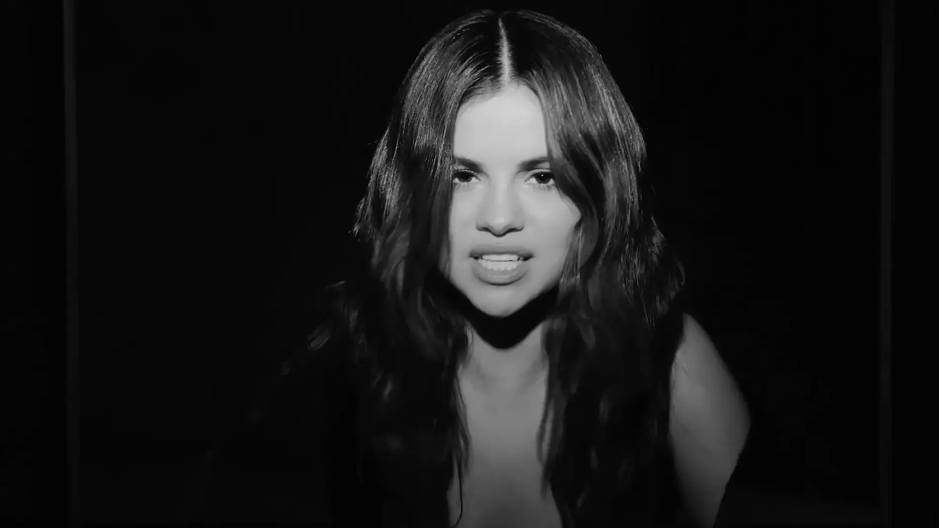 El vídeo de Selena Gómez ha sido dirigido por Sophie Muller, que ha utilizado un iPhone 11 Pro para plasmar su estilo personal