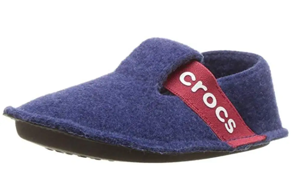 Zapatillas para niños de Crocs.