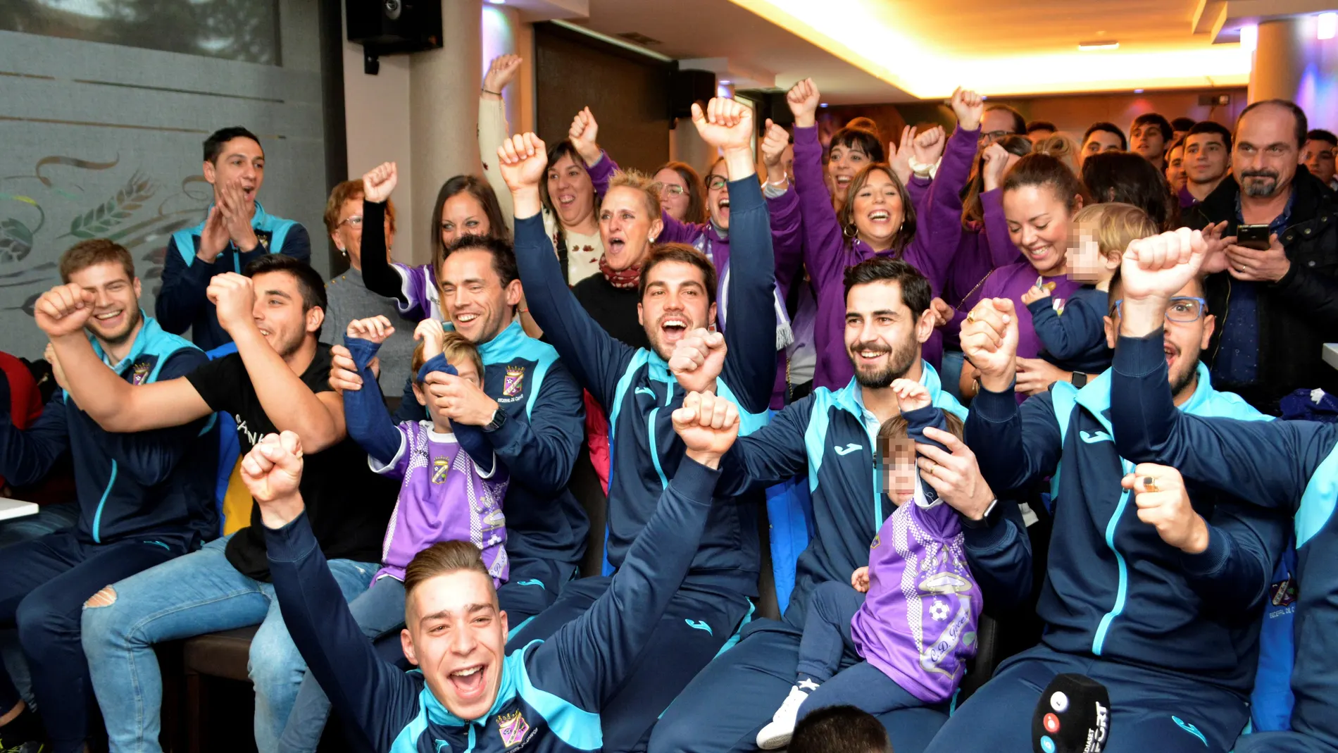 Celebración del Becerril tras el sorteo de la primera eliminatoria de la Copa del Rey