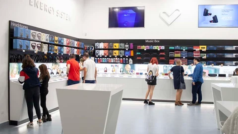 Además de pagar con tarjeta de crédito, al comprar online un producto de Energy Sistem se ofrece la posibilidad de pagar con Bizum.