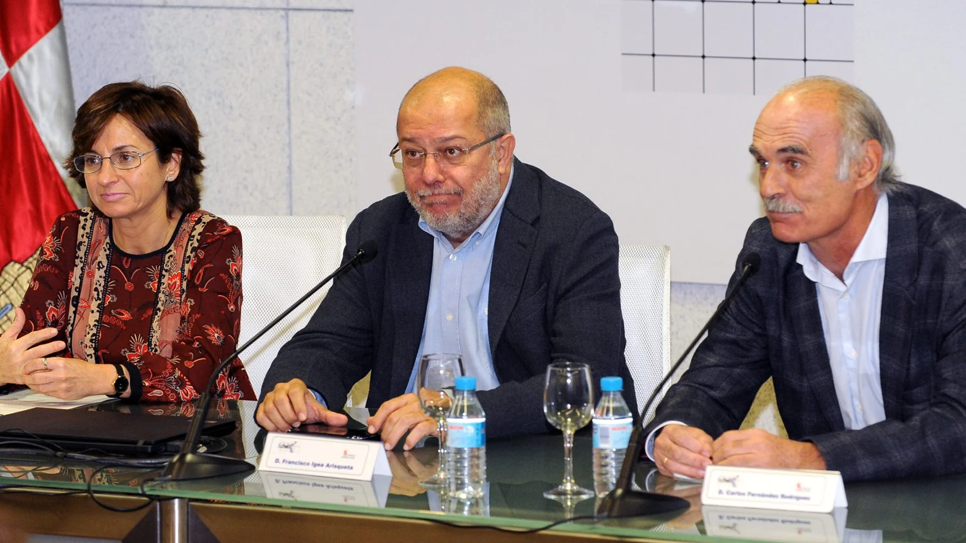 Francisco Igea junto a directora general de la Función Pública, Paloma Rivero, y el director de la ECLAP, Carlos Fernández