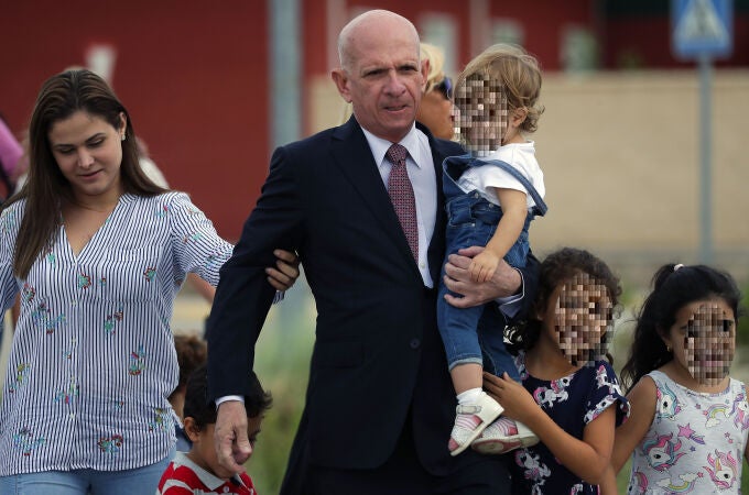 El exmilitar de Venezuela Hugo Carvajal, alias "El Pollo" saliendo de prisión en 2019