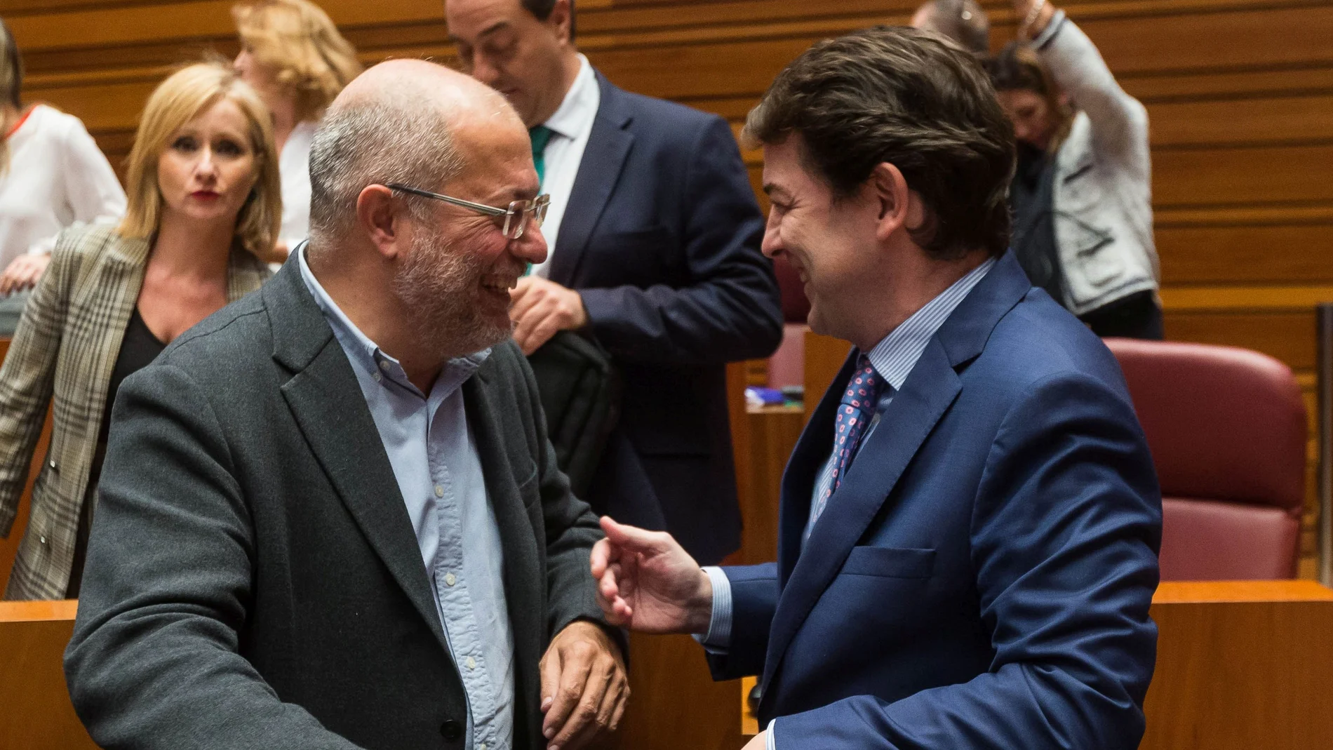 Fernández Mañueco e Igea en el Pleno de las Cortes de Castilla y León