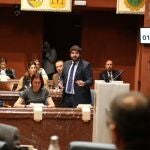 El jefe del Consejo de Gobierno, Fernando López Miras, durante su comparecencia en la Asamblea Regional en la sesión de control al presidente, con preguntas de los Grupos parlamentario