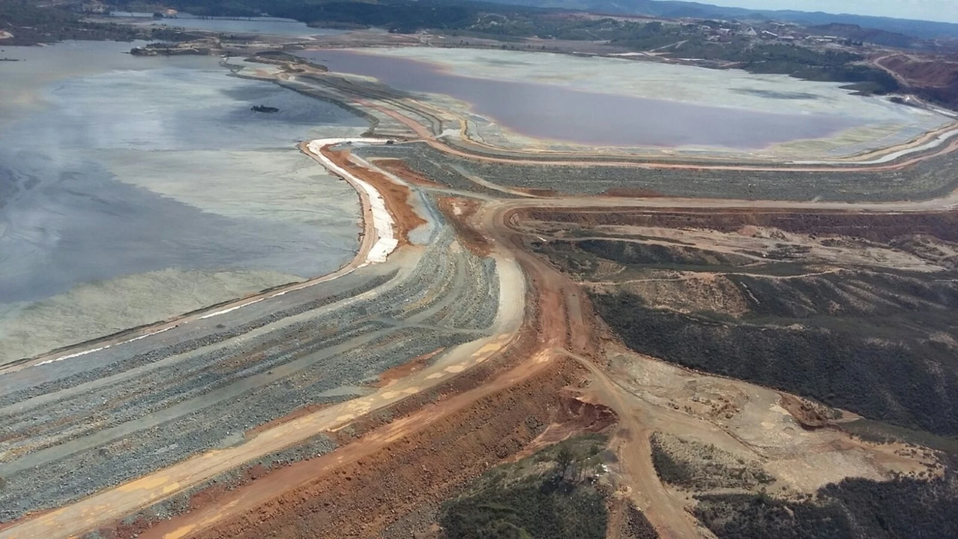Los ecologistas ponen en duda que el Proyecto Riotinto pueda garantizar la seguridad de las presas de lodo durante 10 años
