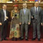 El presidente de la Diputación de Segovia, Miguel Ángel de Vicente, recoge el reconocimiento de la FEMP a las diputaciones de toda España