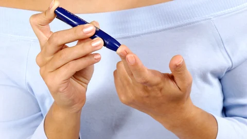 La detección de hiperglucemia en pacientes con y sin diabetes preexistente y el tratamiento temprano de esta condición clínica deben ser obligatorios en el manejo de pacientes Covid-19 hospitalizados, según SEMI