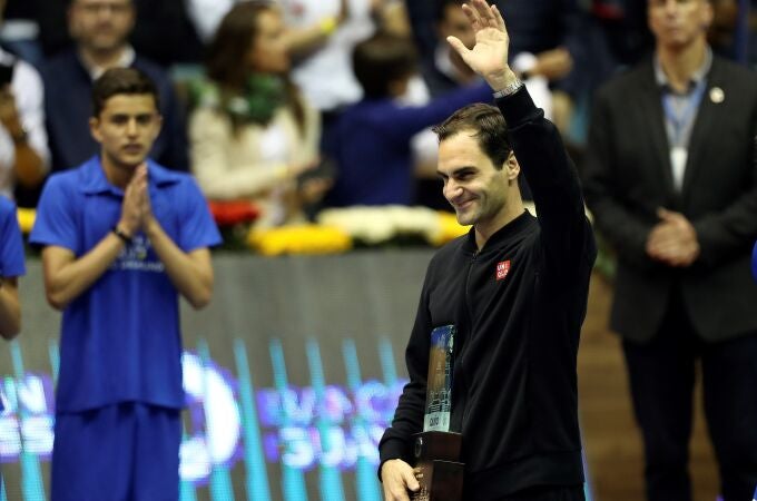 Federer, después de un partido de exhibición en Quito ante Zverev