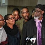 El "trío de Maryland" después de haber sido liberados tras cumplir 36 años de prisión de forma injusta
