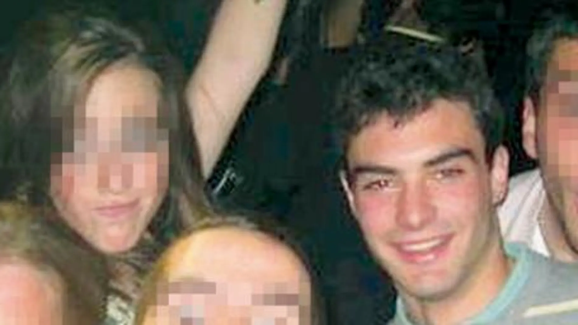 El portero que dio el golpe mortal a Álvaro es el jefe de seguridad del local