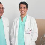 Los doctores Cazorla y Castañ, del servicio de Obstetricia y Ginecología del hospital del Vinalopó