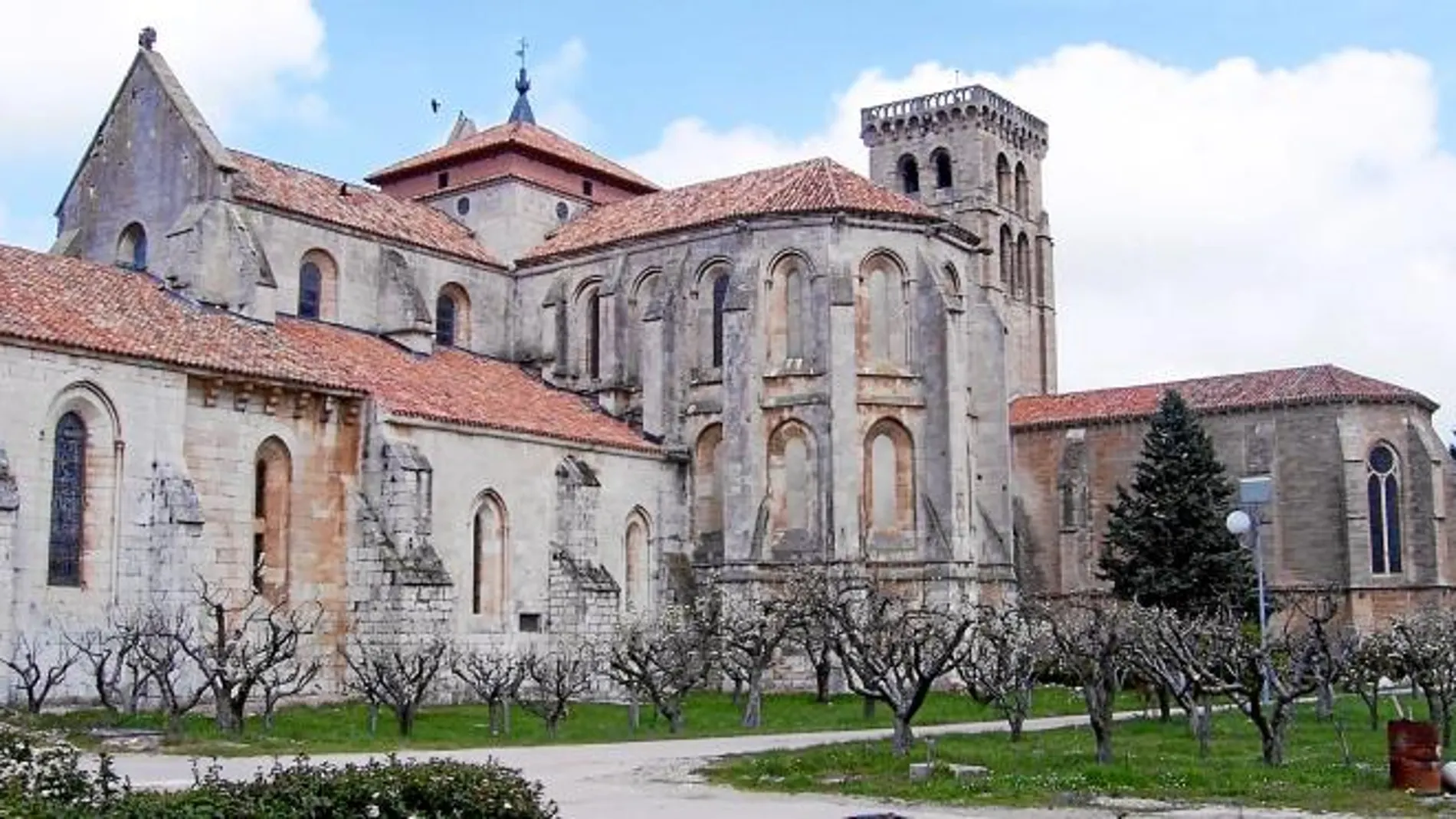El monasterio independiente