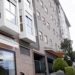 Cae de un 5º piso en un despiste de la niñera