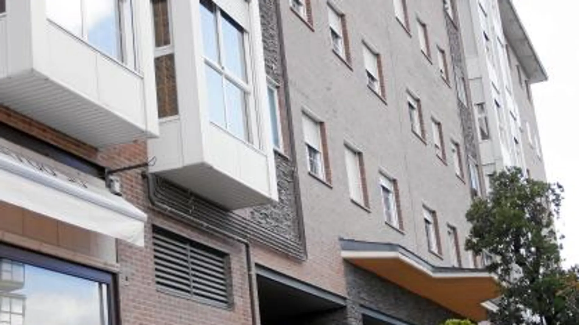 Cae de un 5º piso en un despiste de la niñera