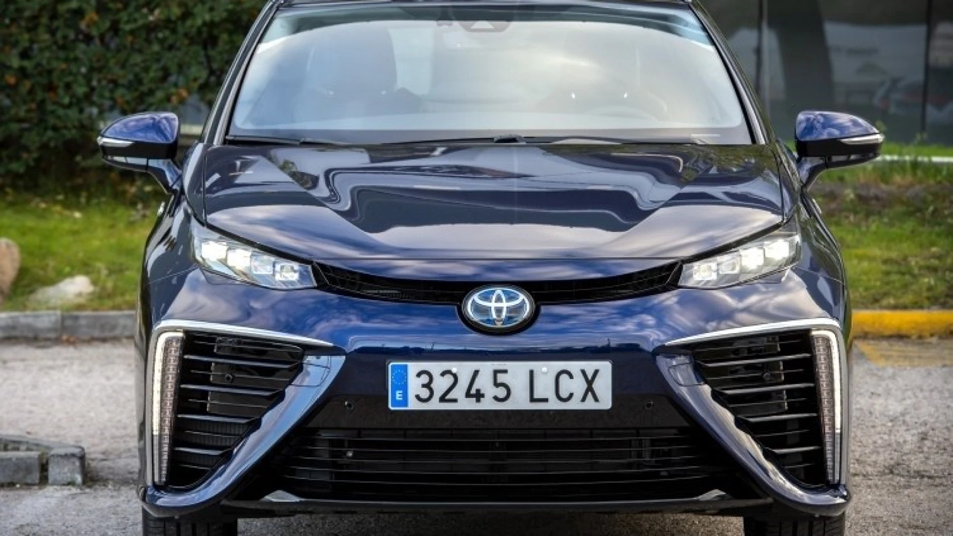 Economía/Motor.- Toyota matricula su primer vehículo eléctrico de hidrógeno en España, un Toyota Mirai