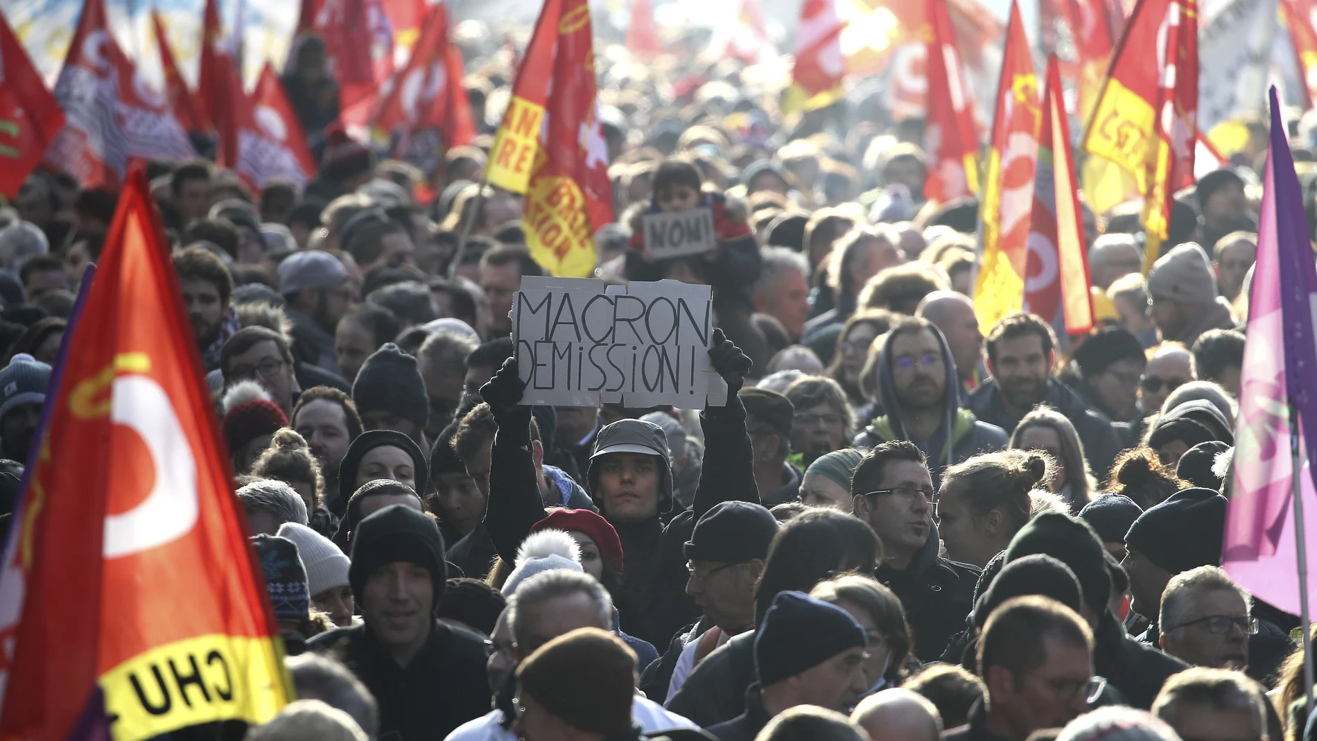 Manfestantes en Rennes contra la reforma de la pensiones de Macron