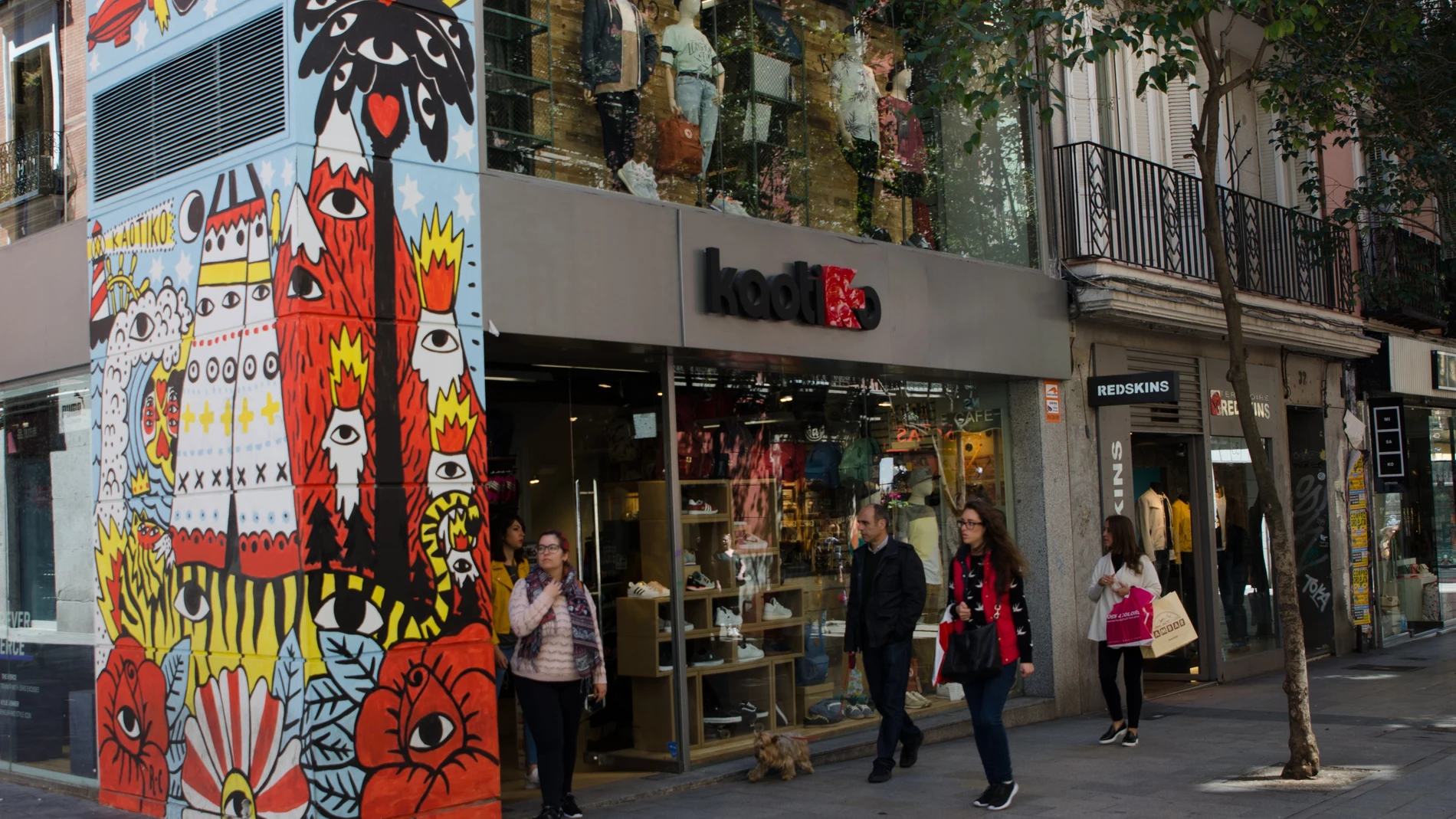 Economía/Consumo.- Los españoles gastarán una media de 255 euros en regalos en Navidad