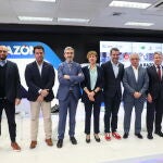 De izquierda a derecha, Ion Cuervas, David Pérez, Jesús Presa, Nieves Cifuentes, David Cierco, Andrés Navarro, Marcos Sánchez Foncueva y Enrique Gavilanes