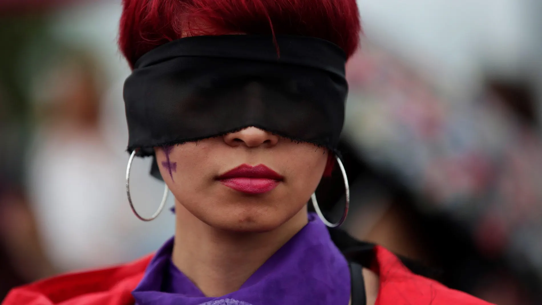 Protesta replica en Panamá coreografía chilena "Un violador en tu camino"