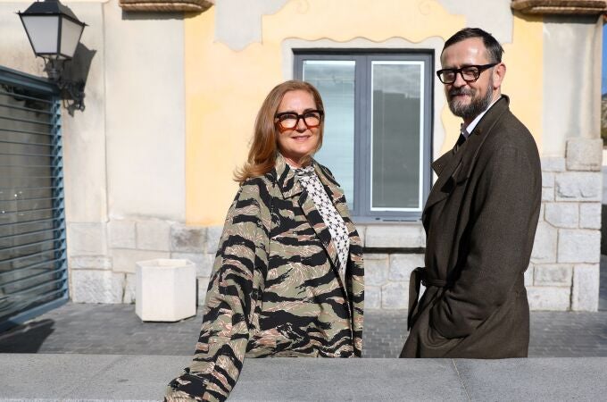 Francesca Thyssen junto al artista Joan Gerard.