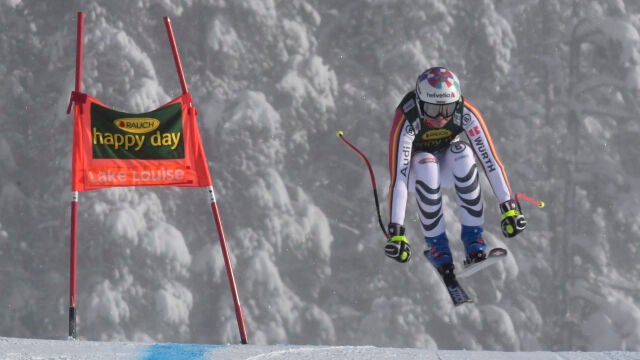 Viktoria Rebensburg durante la carrera femenina Super G en la Copa del Mundo de Esquí Alpino Femenino Lake Louise FIS. Foto: Eric Bolte-USA TODAY Sports