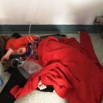 Niño de cuatro años con neumonía duerme en el suelo por la falta de camas en un hospital de Leeds