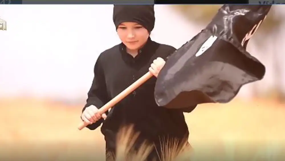 El Estado Islámico suele utilizar la imagen de menores para ilustrar sus panfletos