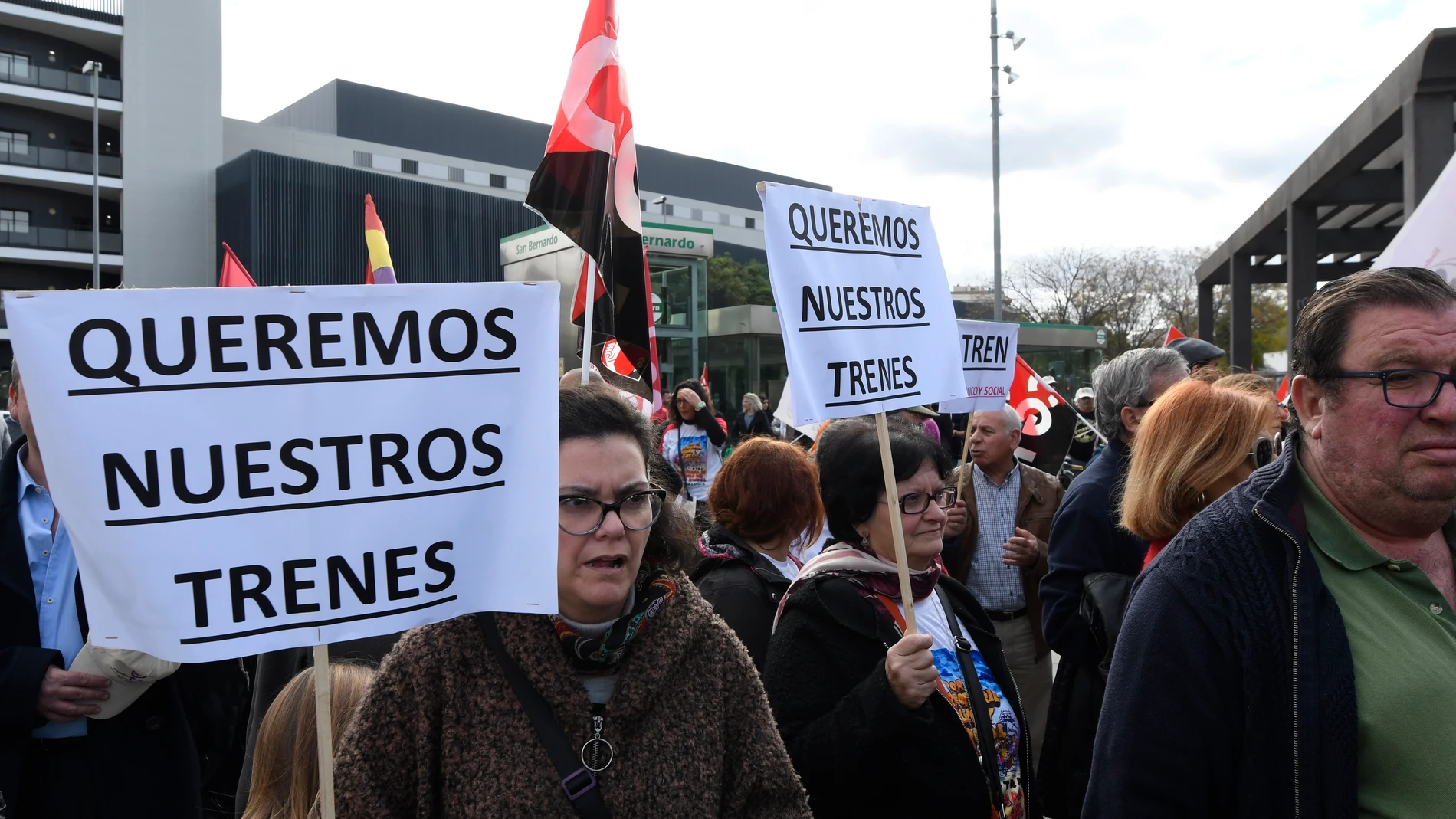 La Marcha por etapas en defensa del Tren rural andaluz culminó en Sevilla
