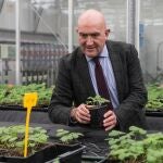 El consejero de Agricultura, Ganadería y Desarrollo Rural, Jesús Julio Carnero