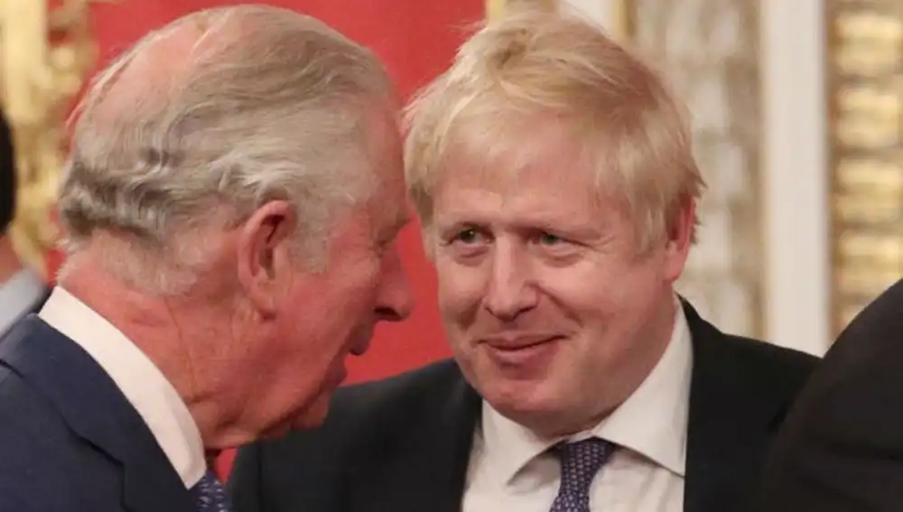 El príncipe Carlos y Boris Johnson