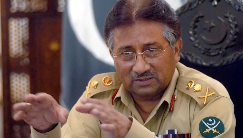 El general Pervez Musharraf tiene pendientes varios delitos en los tribunales de Pakistán