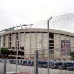 Mossos d'Esquadra ante el hotel Sofía de Barcelona donde en unas horas se concentrarán el FC Barcelona y el Real Madrid antes de el clásico de La Liga que este miércoles disputarán los dos equipos en el Camp Nou y que se considera de alta tensión ante la protesta anunciada por Tsunami Democràtic, por lo que se desplegará desde primera hora un amplio dispositivo de seguridad, con más de 3.000 agentes, incluyendo seguridad privada, para garantizar su celebración. EFE/Quique García