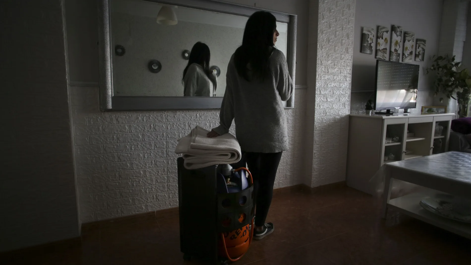 Fatima es divorciada con 4 hijos menores y vive gracias a las ayudas de Cáritas y demás subvenciones