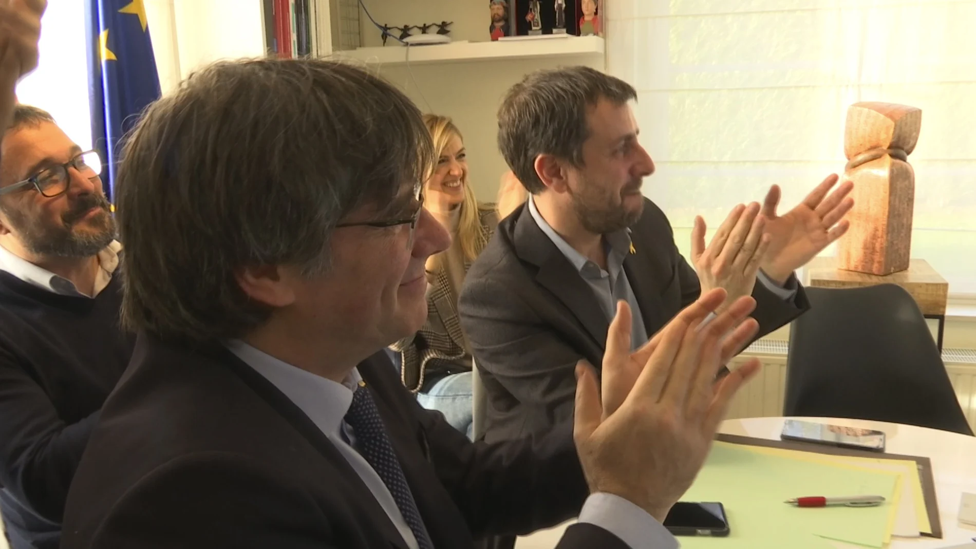 Carles Puigdemont y Toni Comí­n celebran la sentencia del TSJE sobre la inmunidad de Oriol Junqueras